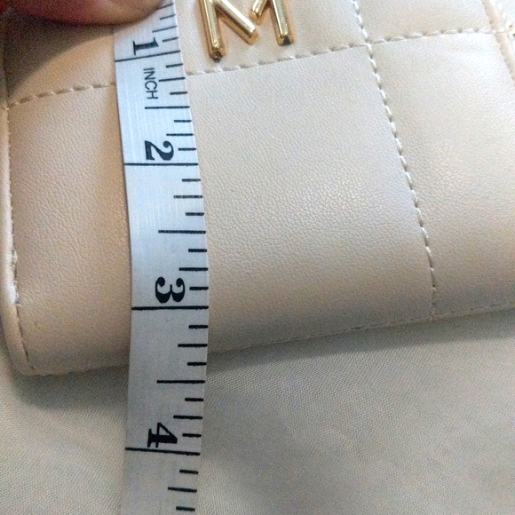 Mango Small Women's Quilted Card Wallet - Picture 8 of 8